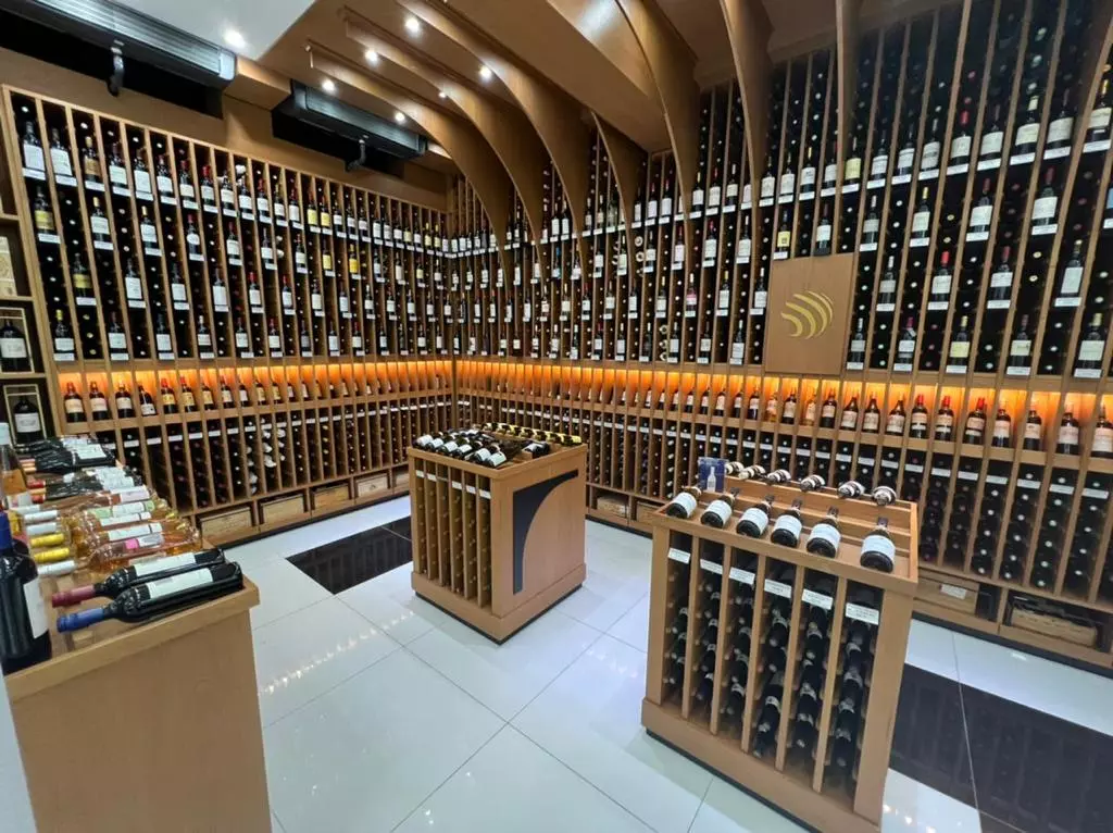 Винный кондиционер SPC 122 HEVPL Vintage